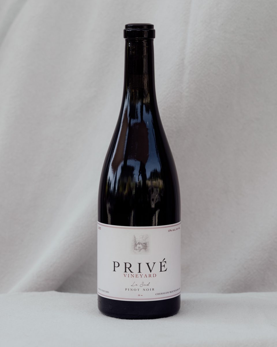 Le Sud Pinot Noir bottle